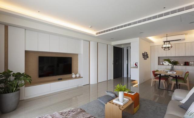 新客厅这一届的年轻人正试着让家变得不像和老人一起住