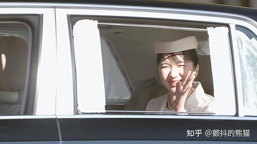 爱子公主23岁生日,身着奶油色套装拜访上皇夫妇 - 知乎