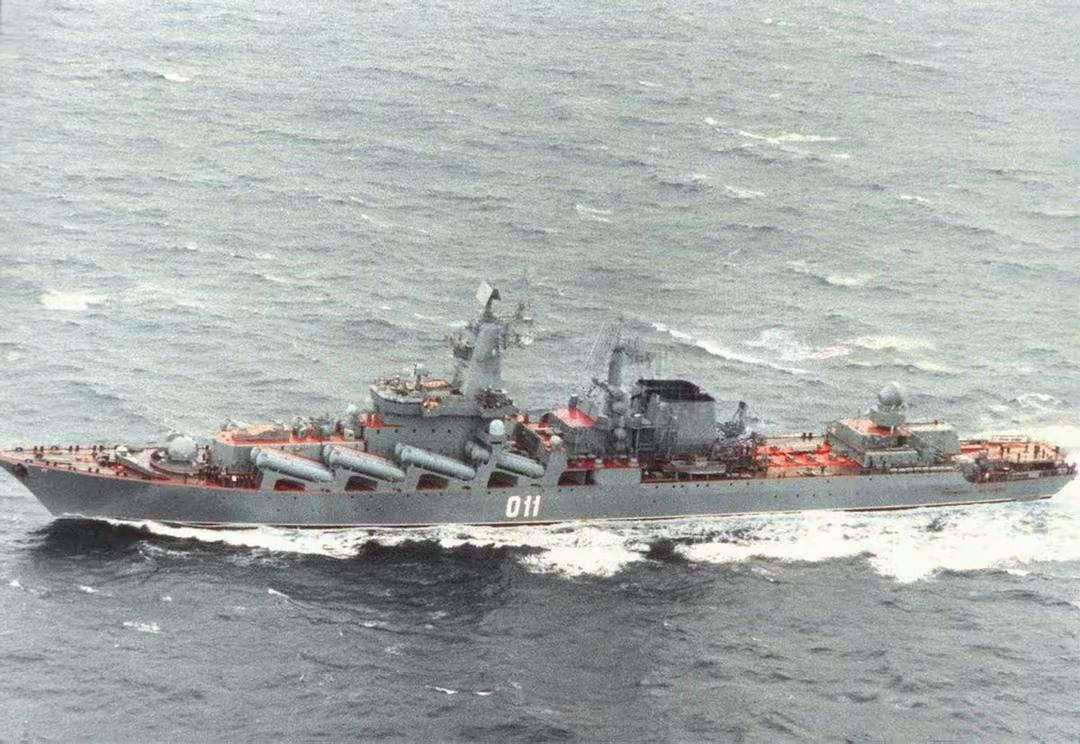 中俄伊舰队在印度洋联合演习