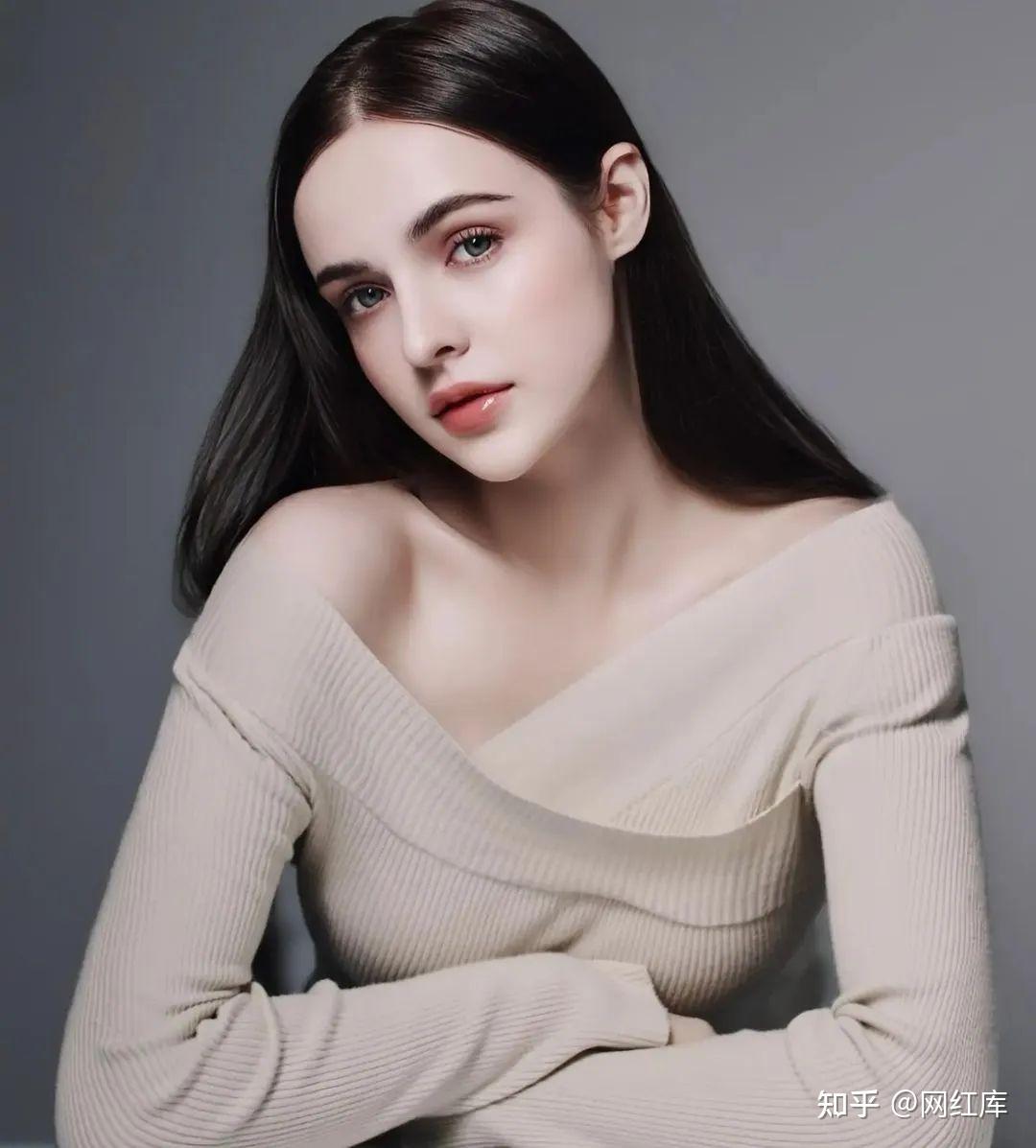 西方哪些白人美女影星让你觉得五官很精致?