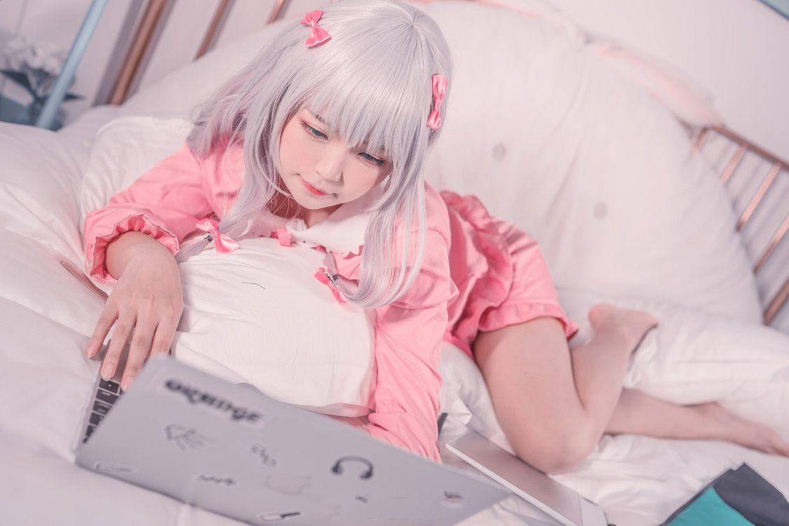 又纯又欲美女写真壁纸巨鳌飞出水精宫鳌山万仞峙璇霄