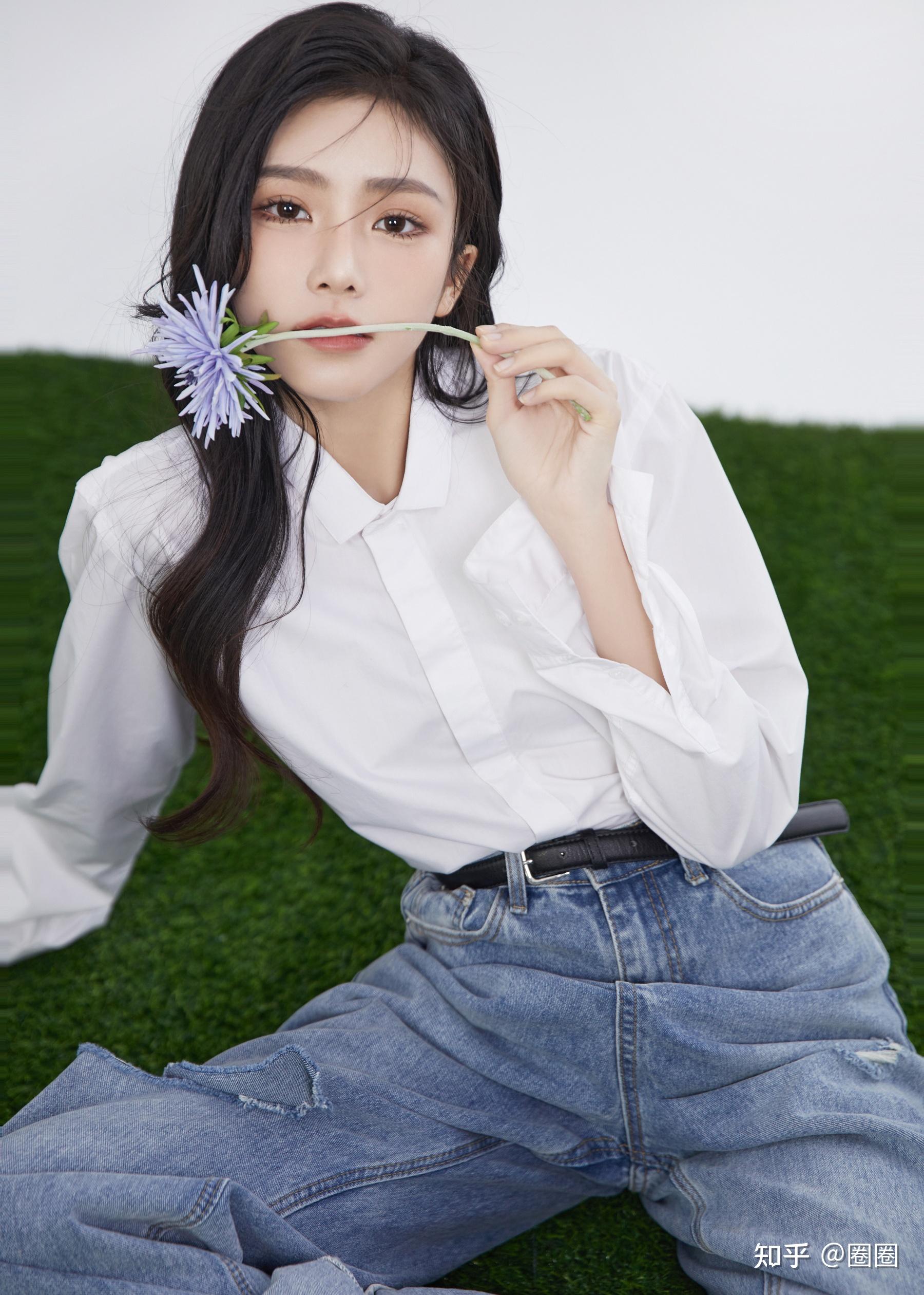 50张美女壁纸图片,无水印自取(19)