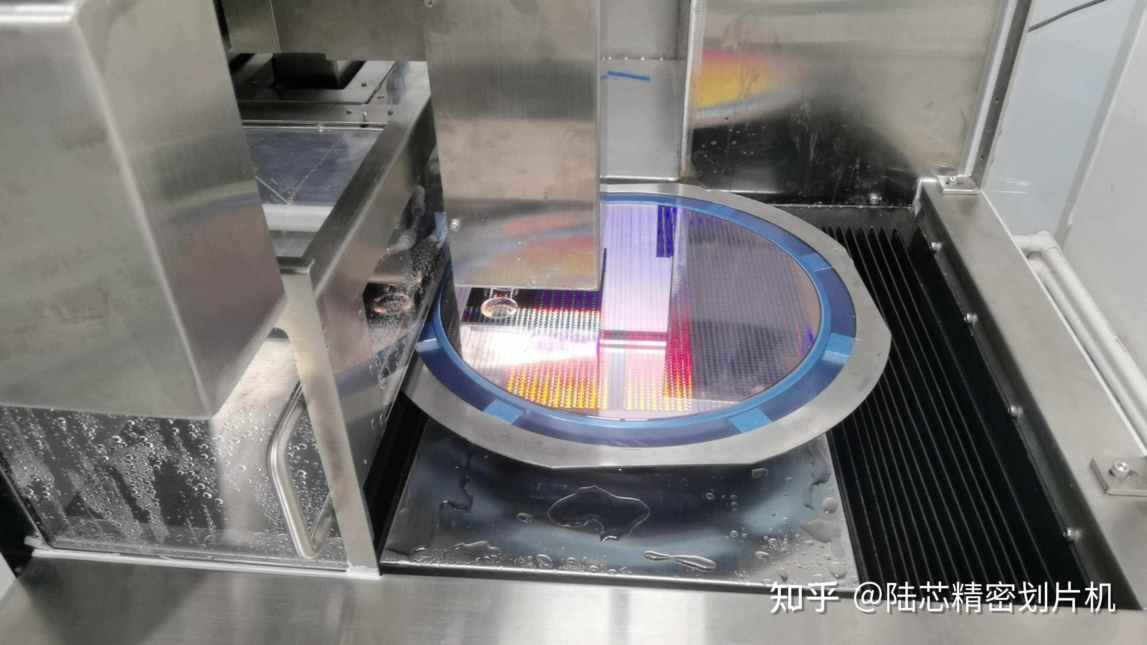 陆芯半导体芯片切割机分享晶圆和硅片的区别