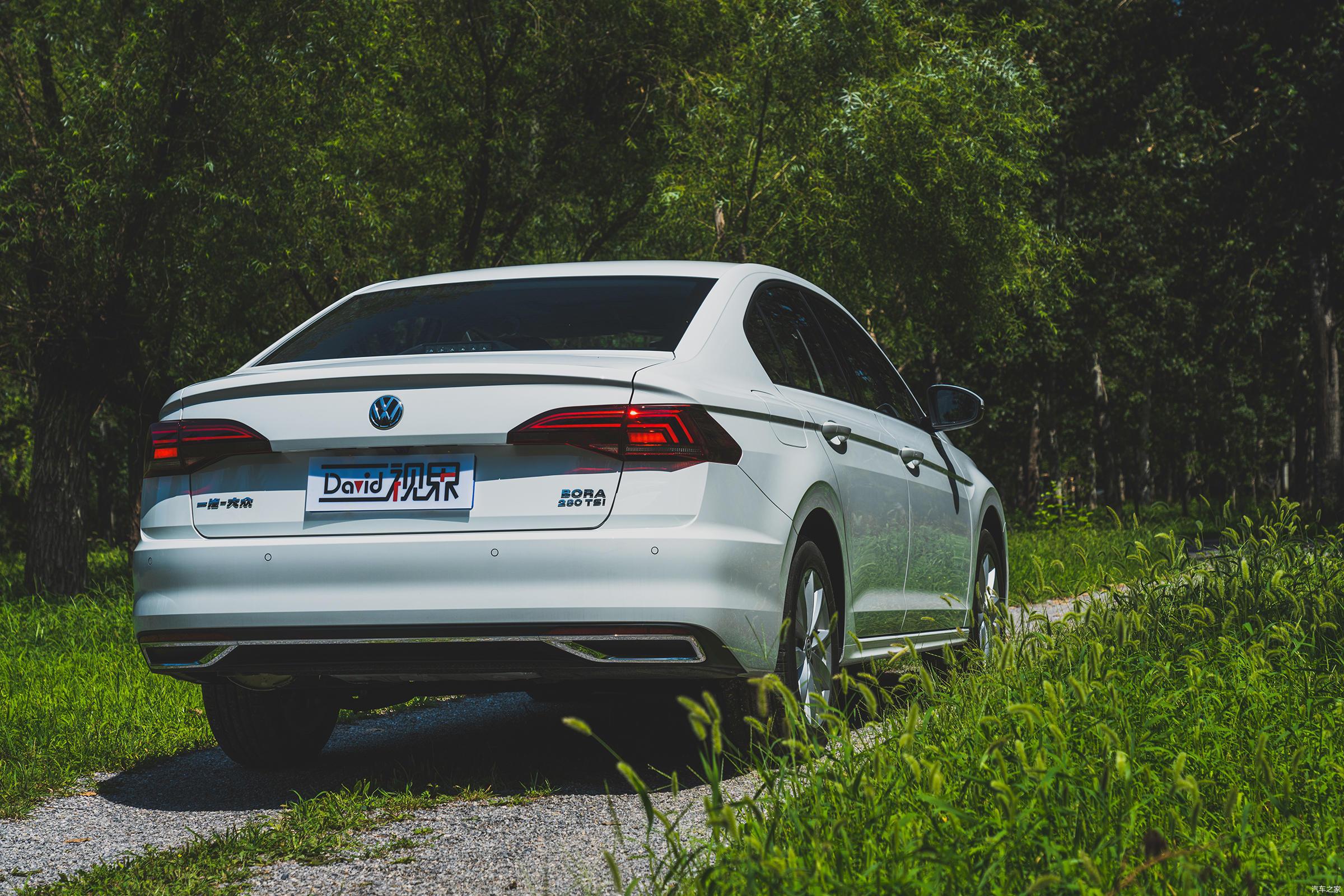 国民家轿试驾一汽大众宝来