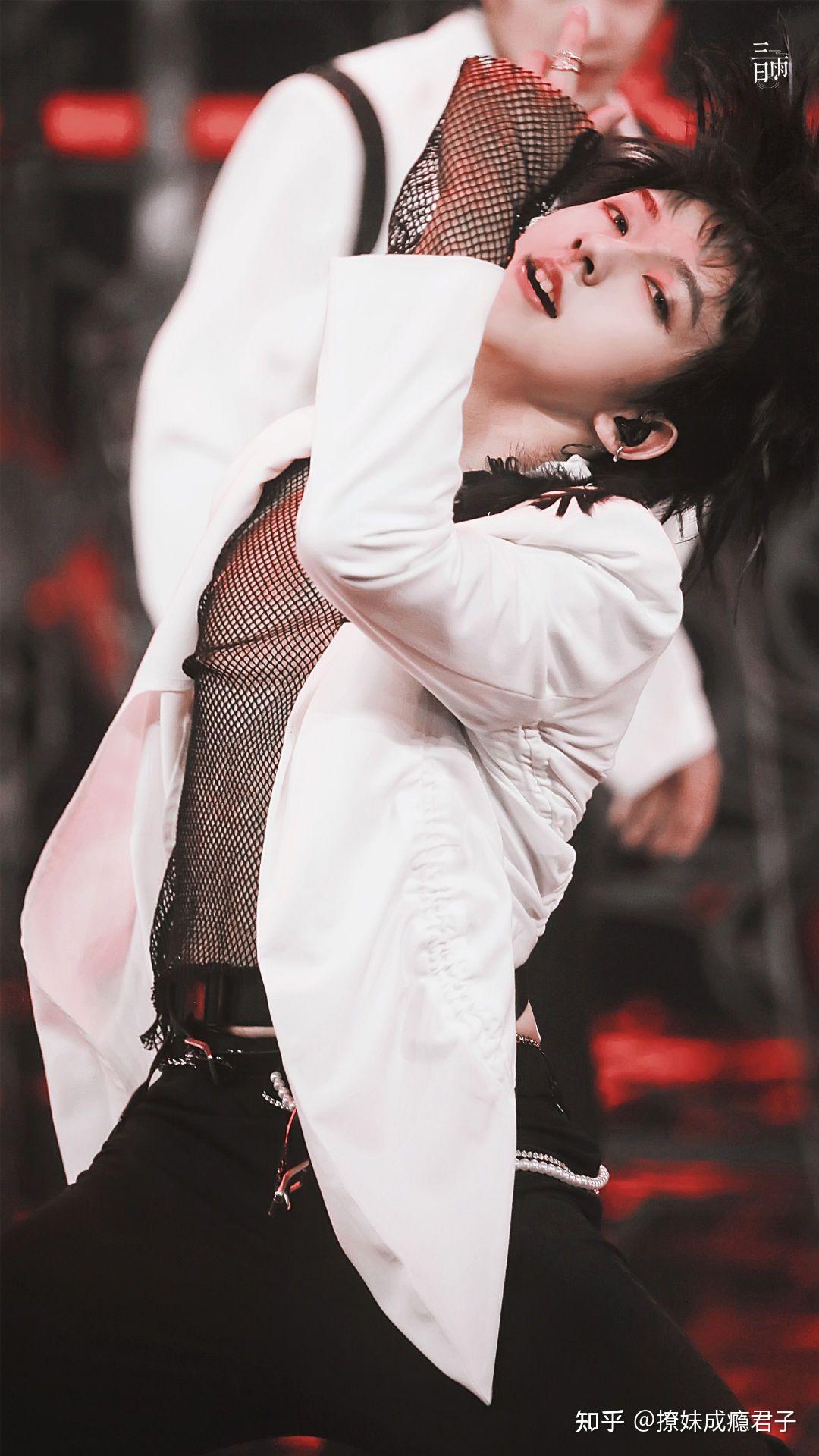 问一下各位喜欢贺峻霖的点都在哪里啊