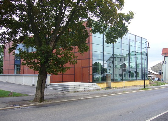 德国大学伊尔姆瑙工业大学