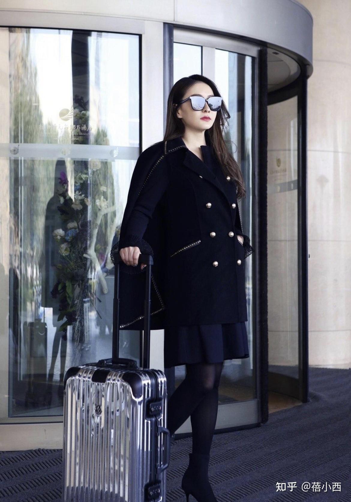 陈德容47岁还敢挑战粉色蓬蓬裙配马尾辫亮相扮嫩起来毫不尴尬