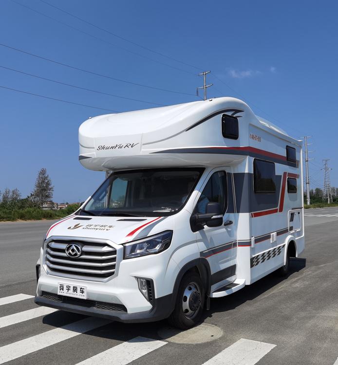 舜宇大通房车家族亮相西安房车购车节竖床字母床精致内饰质感