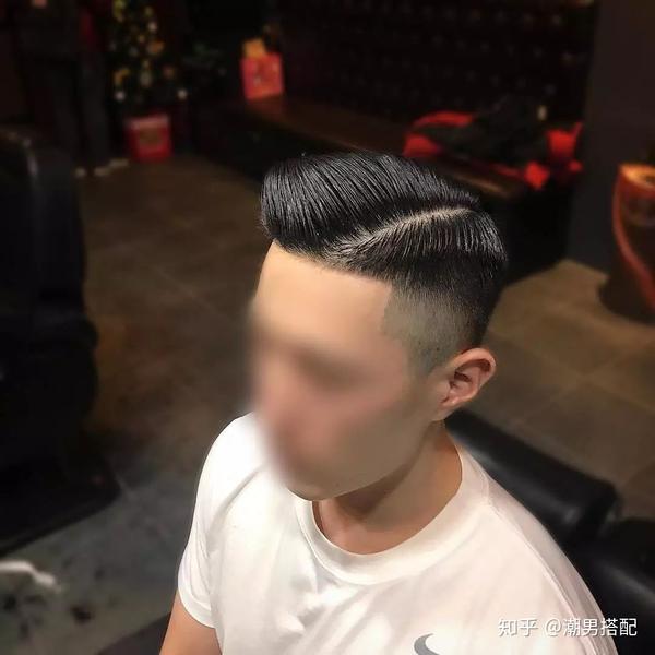 你离有个女朋友只差一个37分侧背头发型