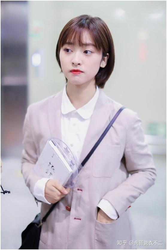 沈月白衬衣加西服,160的小个子身高,尽显可爱粉嫩的青春气息 - 知乎