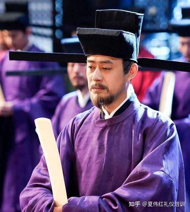 漫谈古礼 | 古代朝臣手中的礼器——笏板 - 知乎