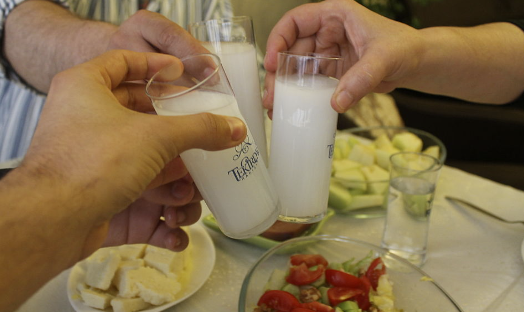 森布卡茴香酒图片