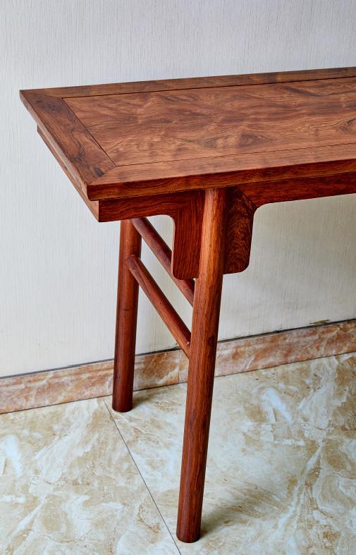 弼荼红木国标二十九种红木产量稀少的亚马逊黄檀