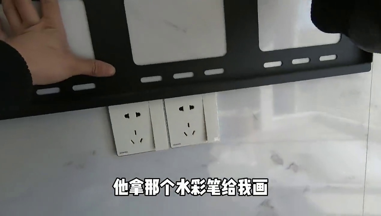岩板做了悬空背景墙,没有安装经验的师傅真不敢装,安装费也高些