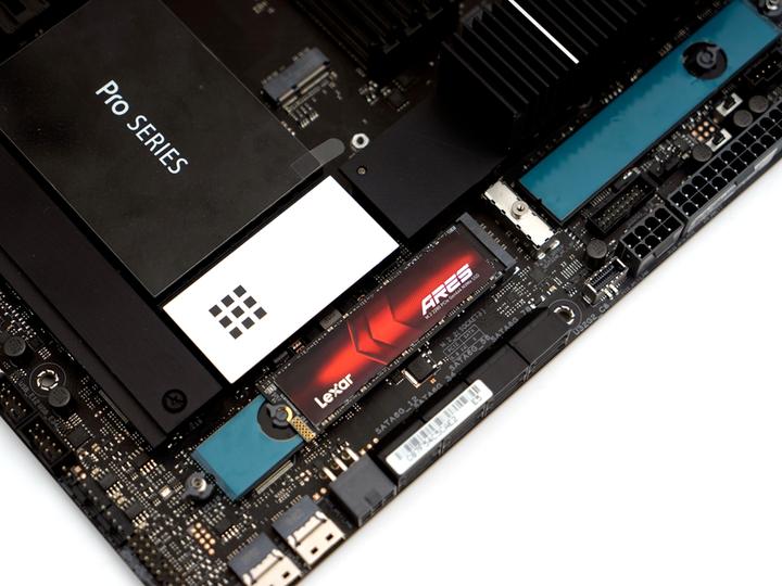 Ymtc 232l nvme 2 0 lexar ares 4tb m 2 ssd 