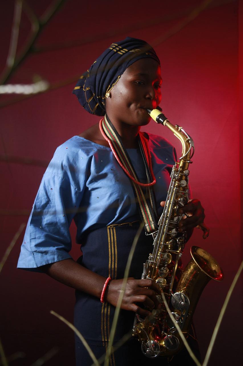 4. 夜生活直播应用