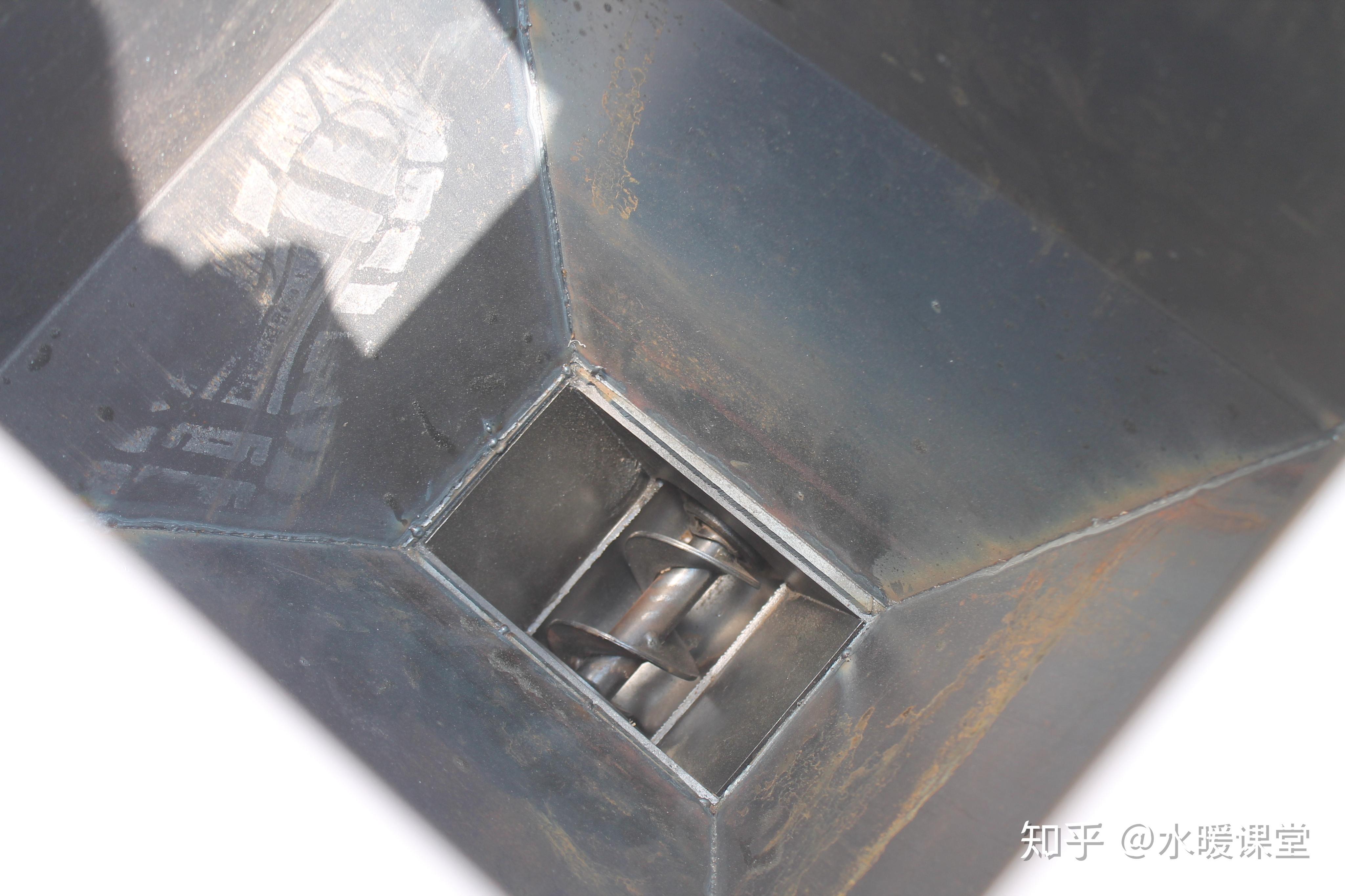 经测试,只要一次加满燃料燃烧时间就可达到10小时以上,解决了半夜需要