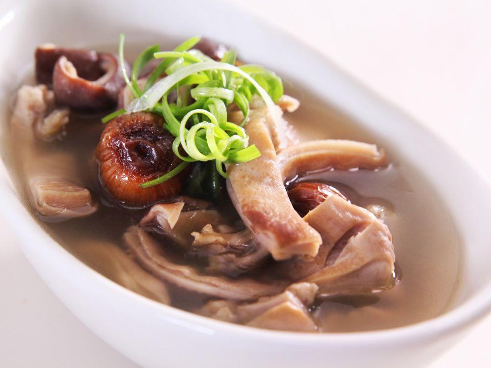 原知胃美颜枣食谱系列之当归红枣猪肚汤