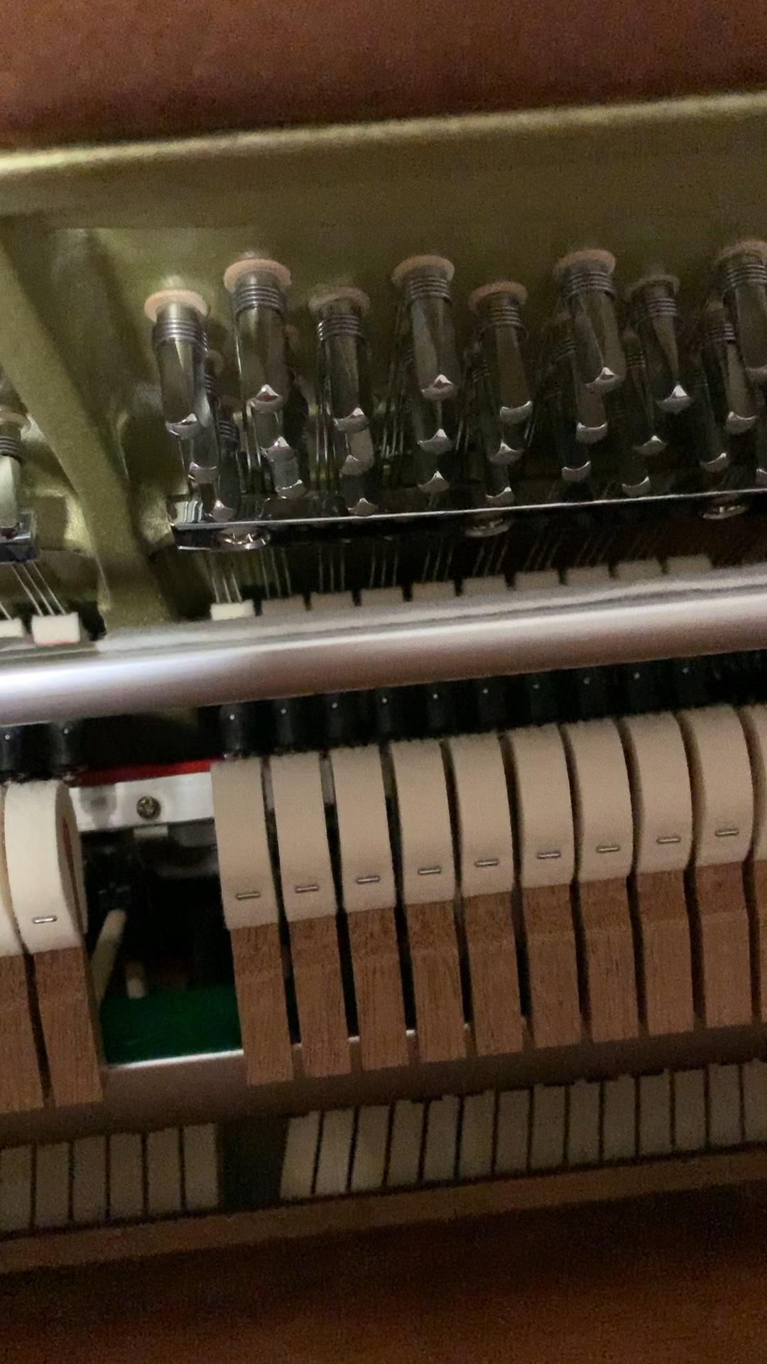 钢琴 有个别高音区的音 感觉制音后有刺耳的声音没完全制住 感觉像