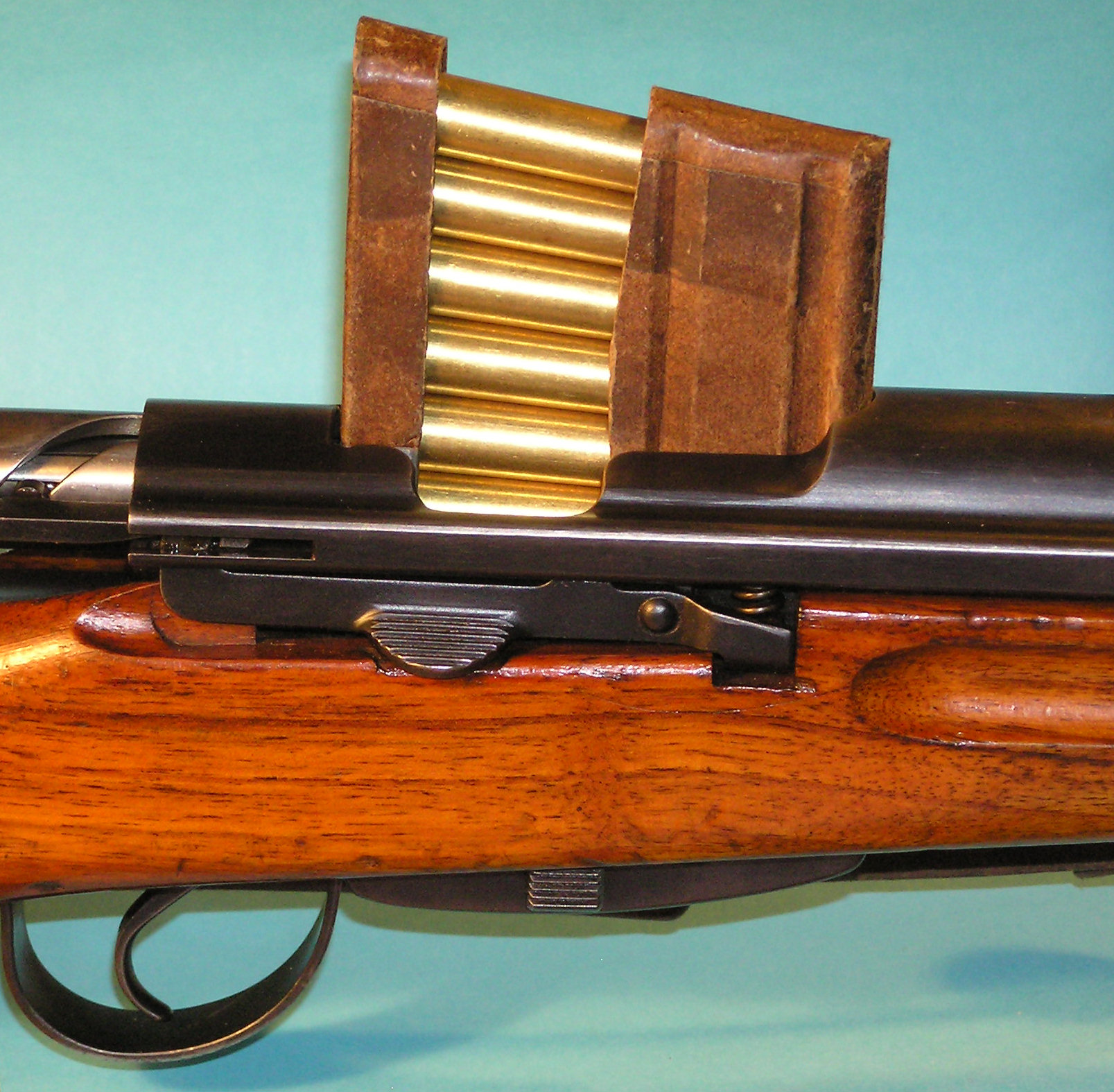 请问这些究竟是什么武器? - 知乎