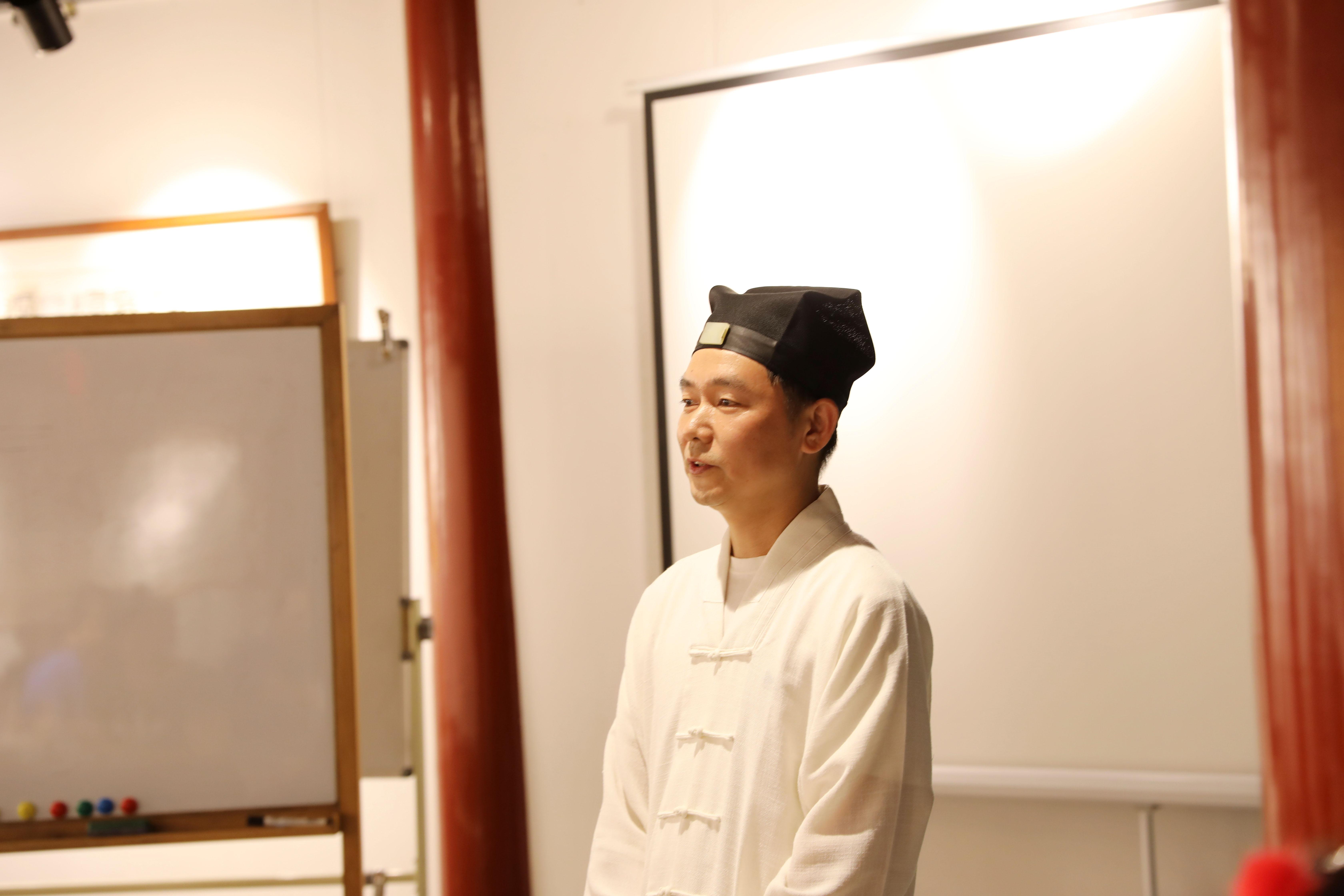 上海白云观慈爱功德会筹第三期书法启蒙班正式开班