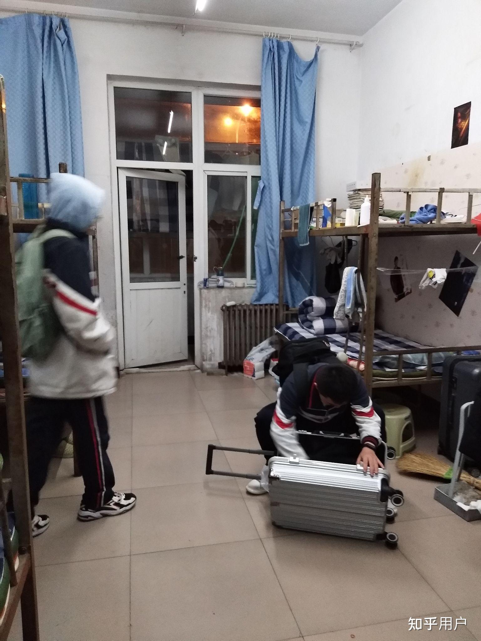 长治市五中宿舍内部长什么样,有没有人发点图片?
