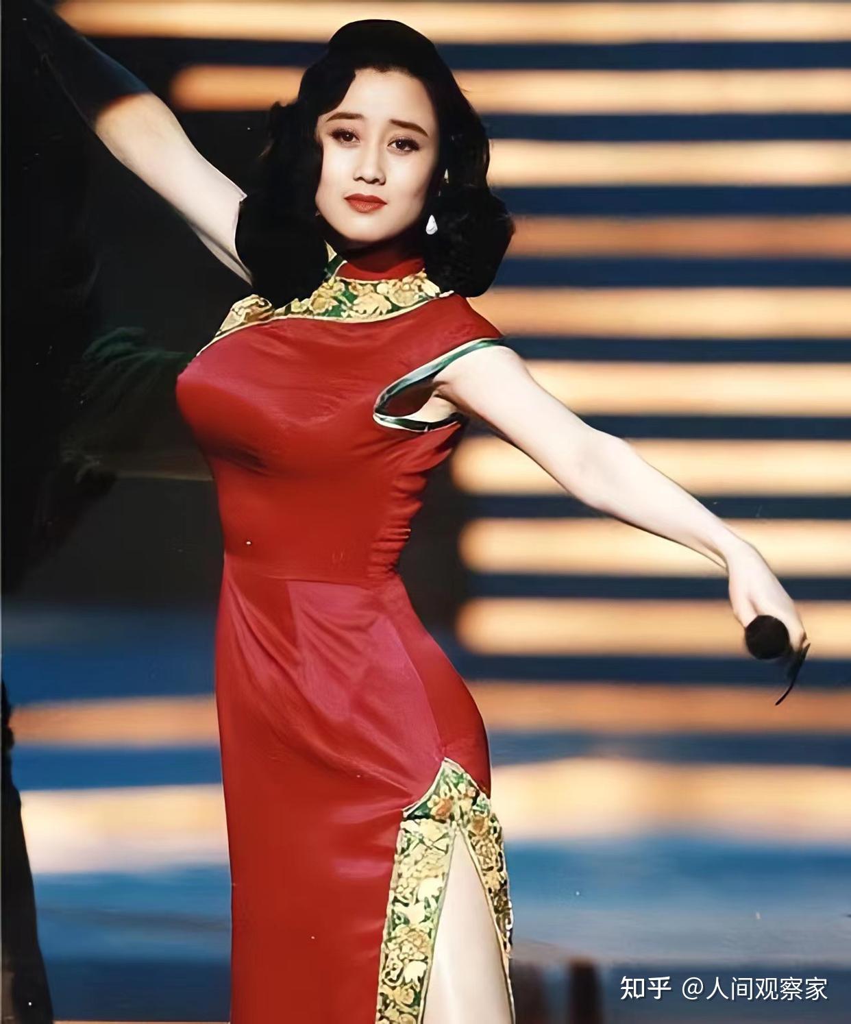 至此之后,李连杰被利智深深迷住,认为自己找到了真正的爱情.