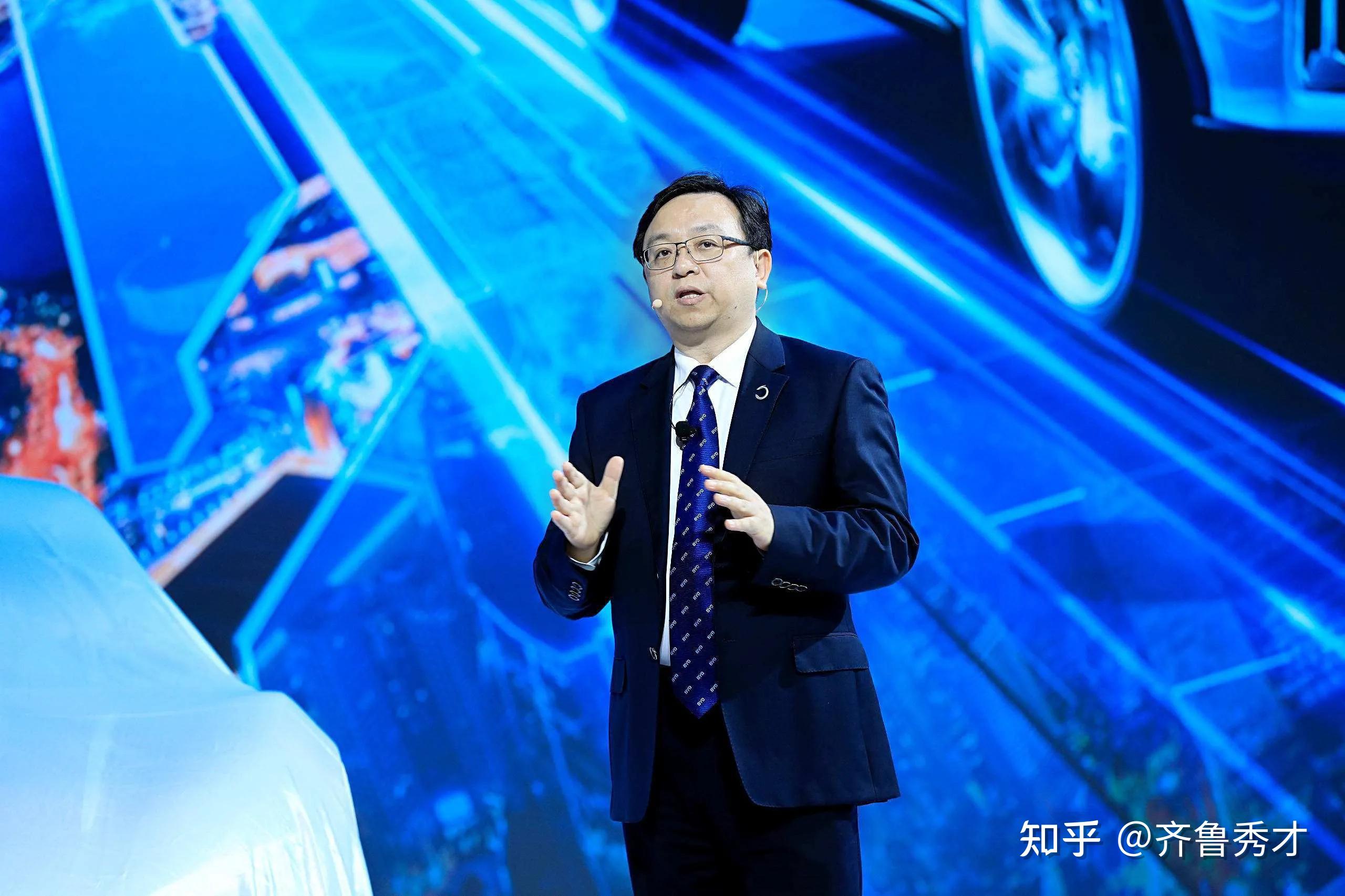 【预言2019】比亚迪王传福：电动化与智能化是未来汽车行业两大趋势