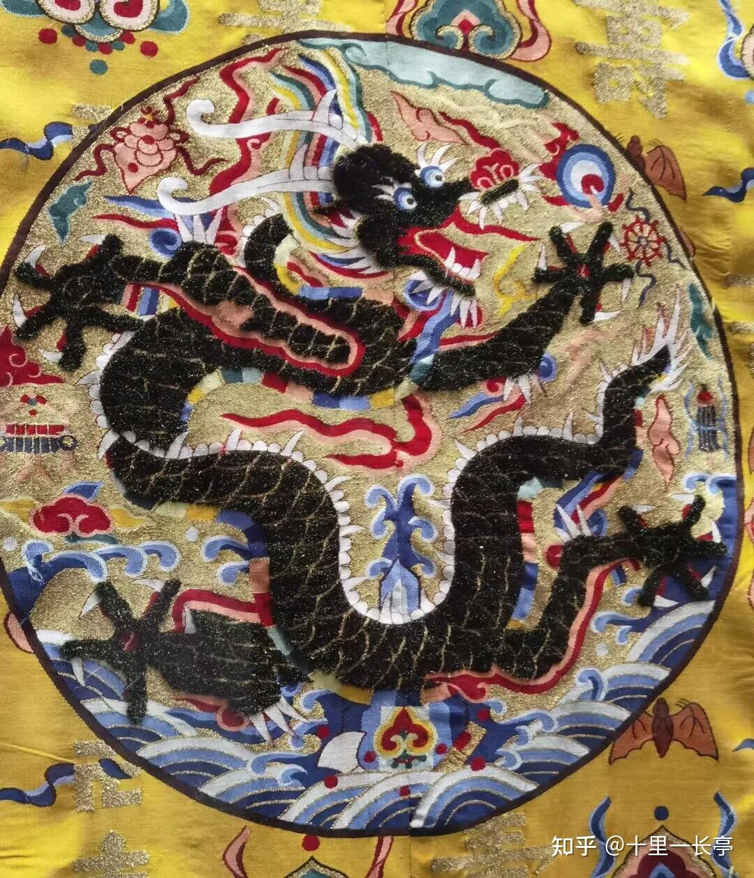 明清宫廷服饰与画像上龙纹形象的特征与演变简析 - 知乎