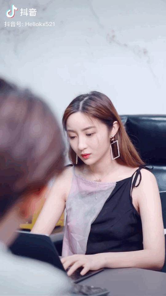 相差6岁的爱情不被看好可求婚后的生活又甜又尬太上头了