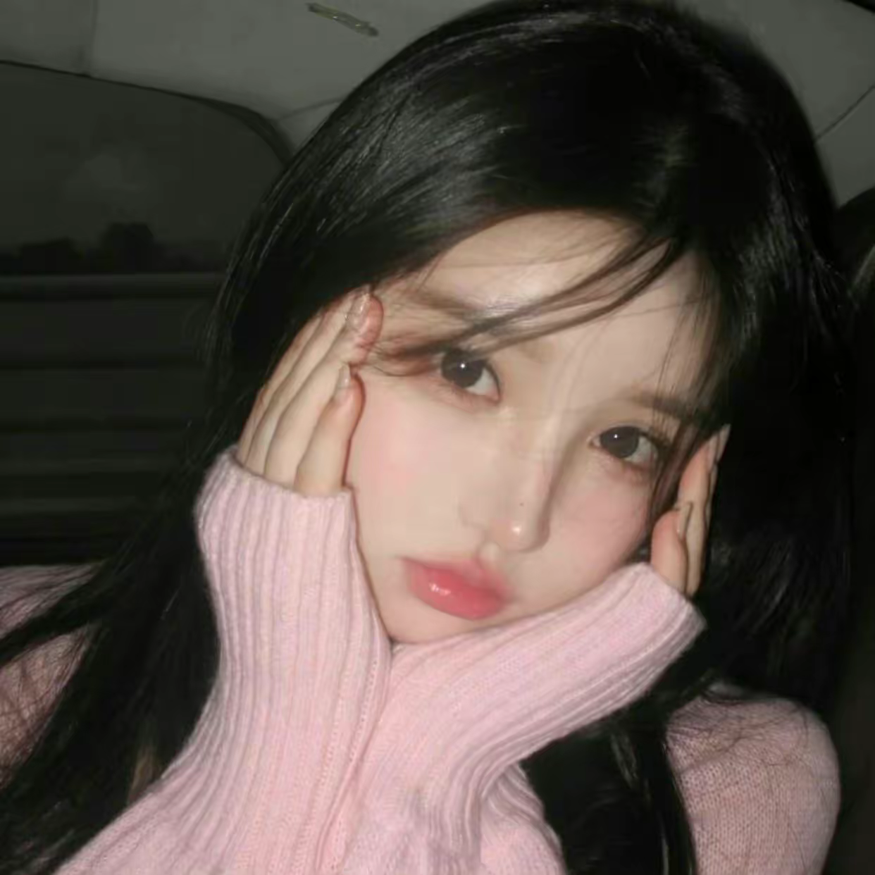 氛围感的女生微信头像有哪些?