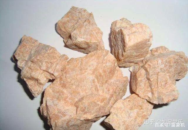 1分钟了解钾钠石