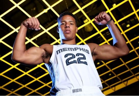 肉装库里戴斯蒙德贝恩会三分的霸王龙灰熊的核心之一