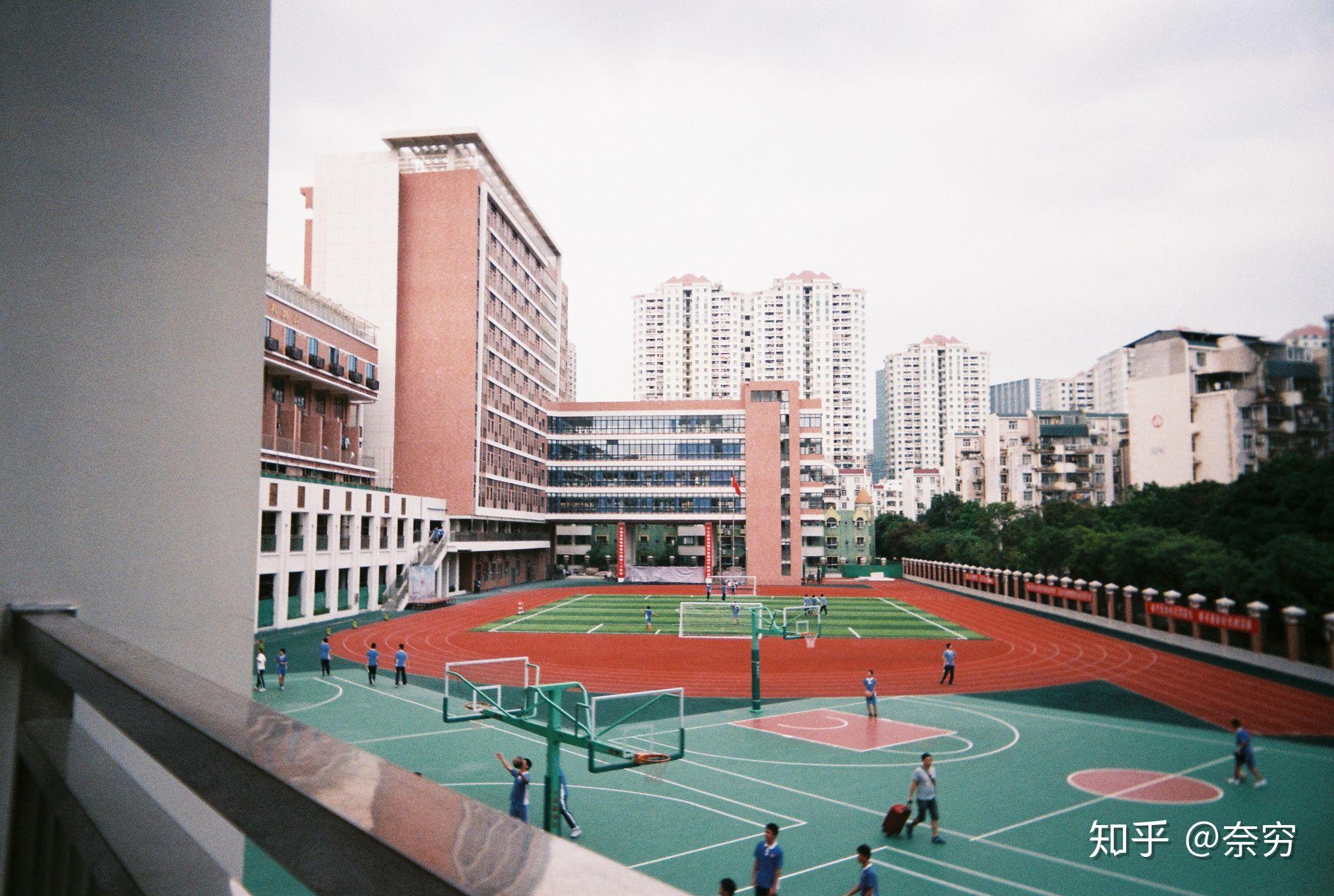 在深圳市福田外国语高级中学就读是怎样一种体验