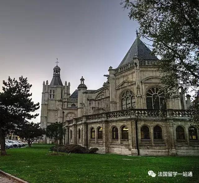 勒阿弗尔主场迎战巴黎FC关键对决直播呈现