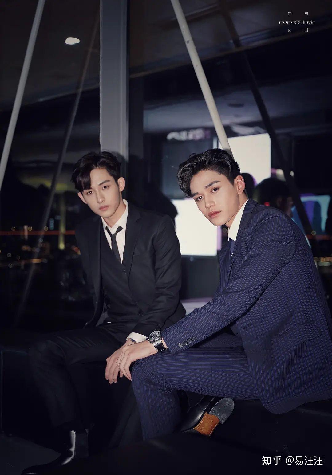 看soul上分享的这张黄旭熙和董思成这张我愿称为今夜最佳美貌复活67