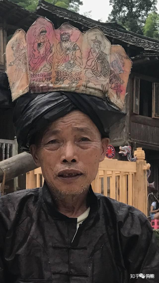鬼师吴广兴今年67岁的鬼师吴广兴是侗寨非物质文化遗产"喊天节"的传承