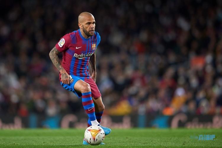 进球网阿尔维斯希望留在巴萨以参加卡塔尔世界杯