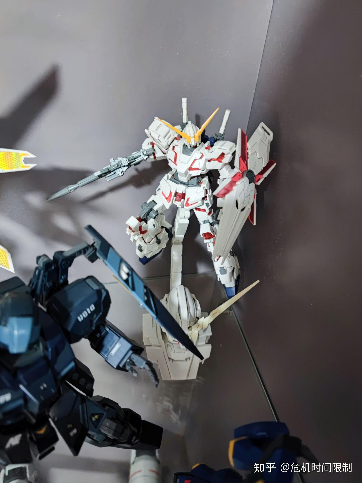 各位大佬rg的独角兽精神骨架是荧光色么用紫外线灯照是什么效果