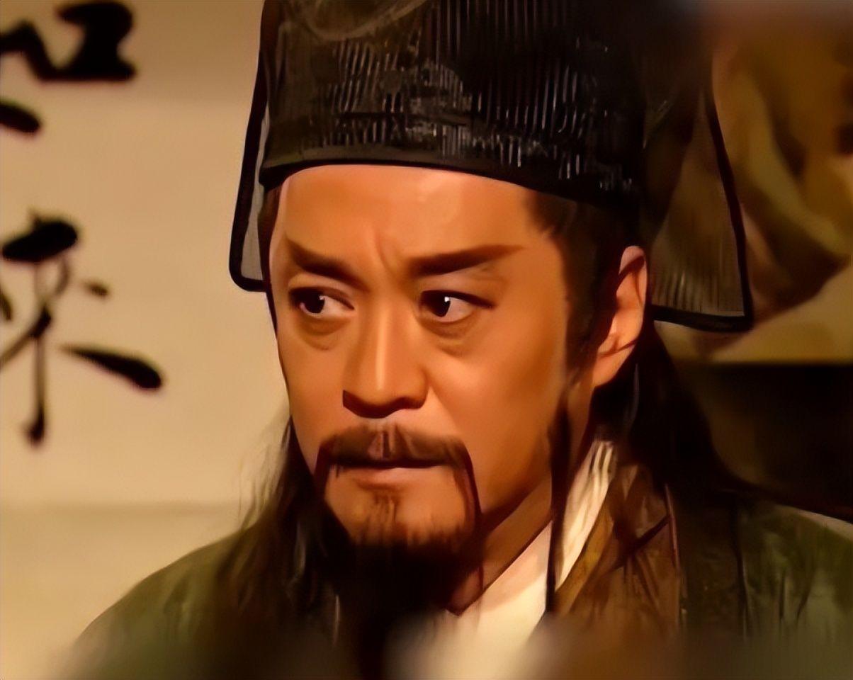 2001 版《笑傲江湖》中的岳不群的结局是什么?