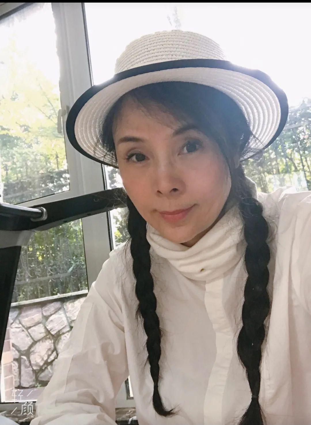 元奇点当代艺术大展参展艺术家徐丽卿