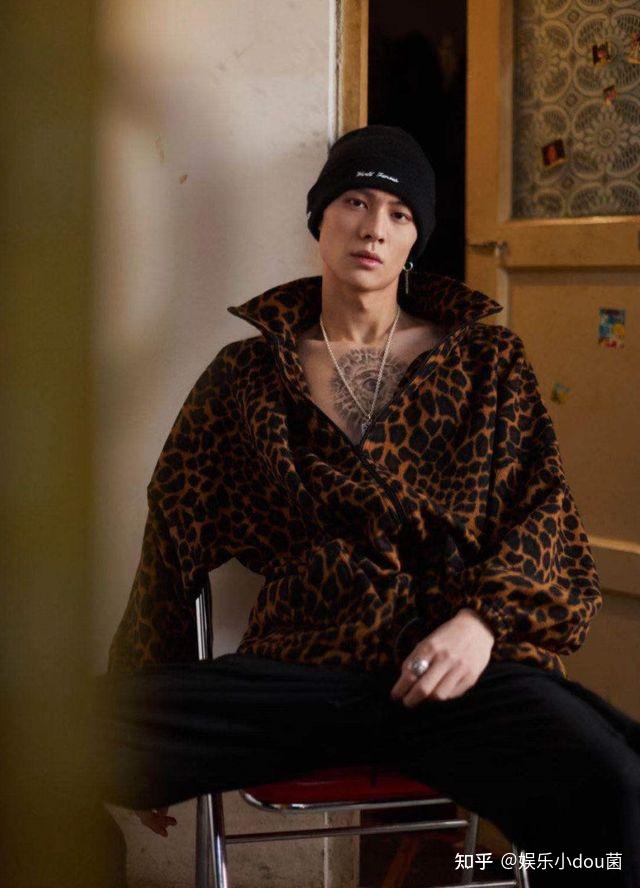 曝青你3梁森霸凌练习生被扒疑似殴打女助理大批受害者发声