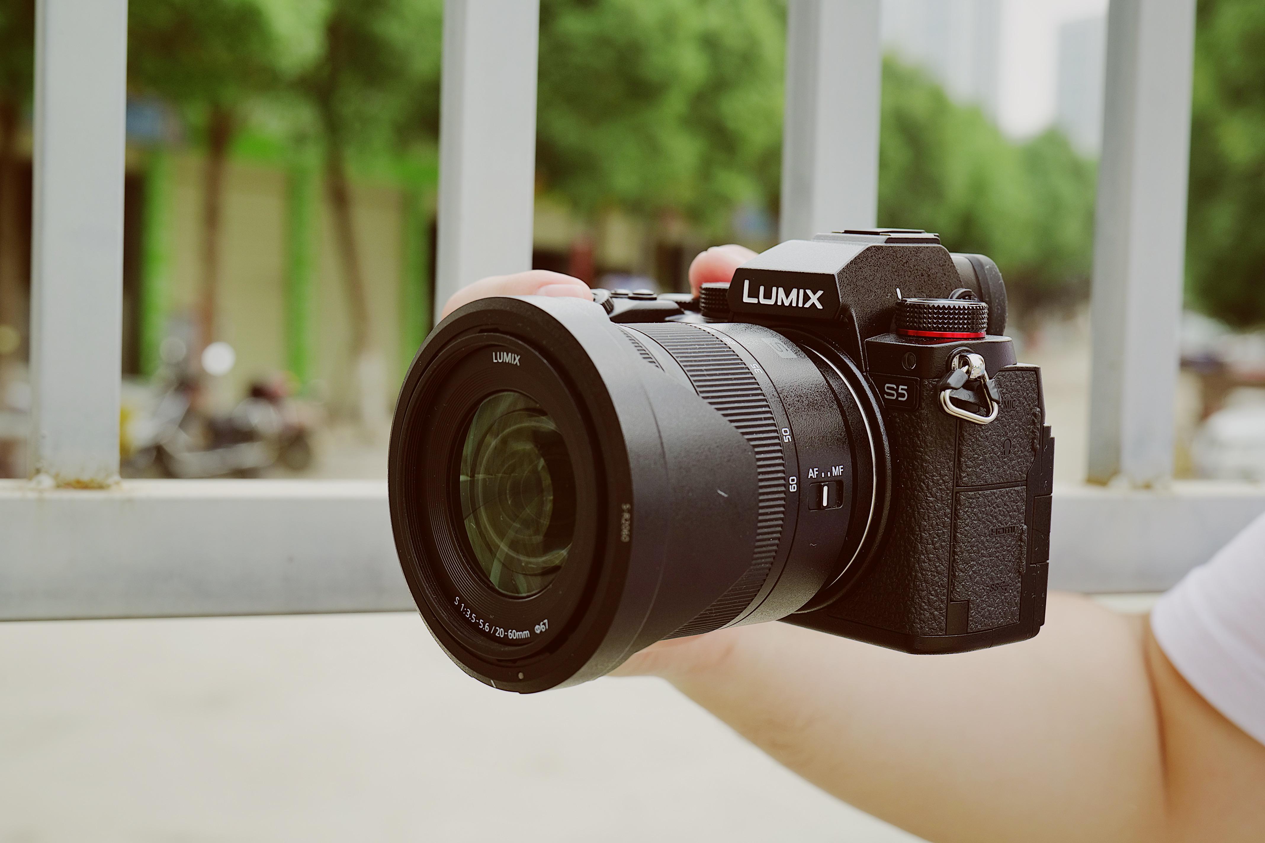 松下lumixs5一台令人印象深刻的全画幅微单