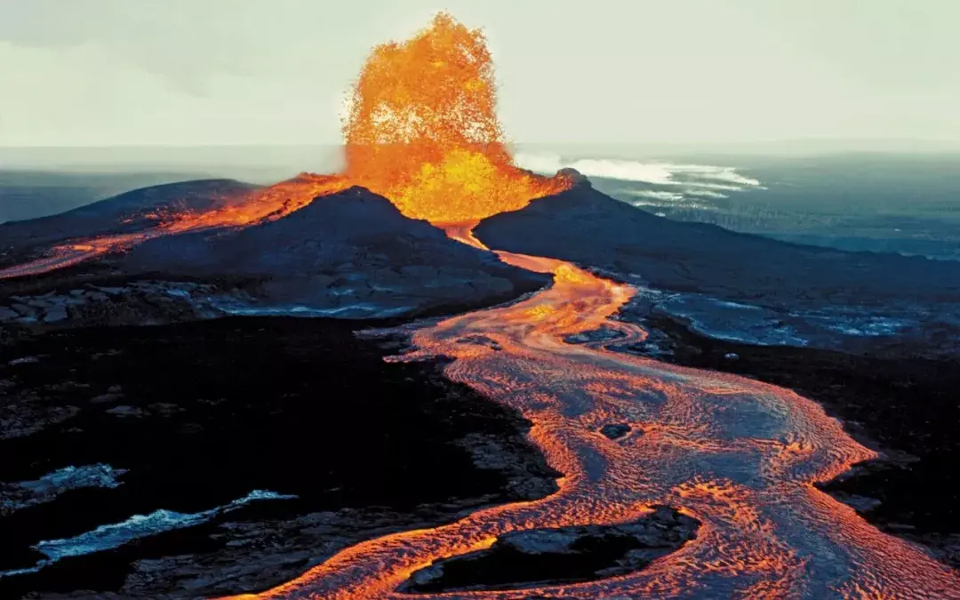 夏威夷毛伊岛火山图片