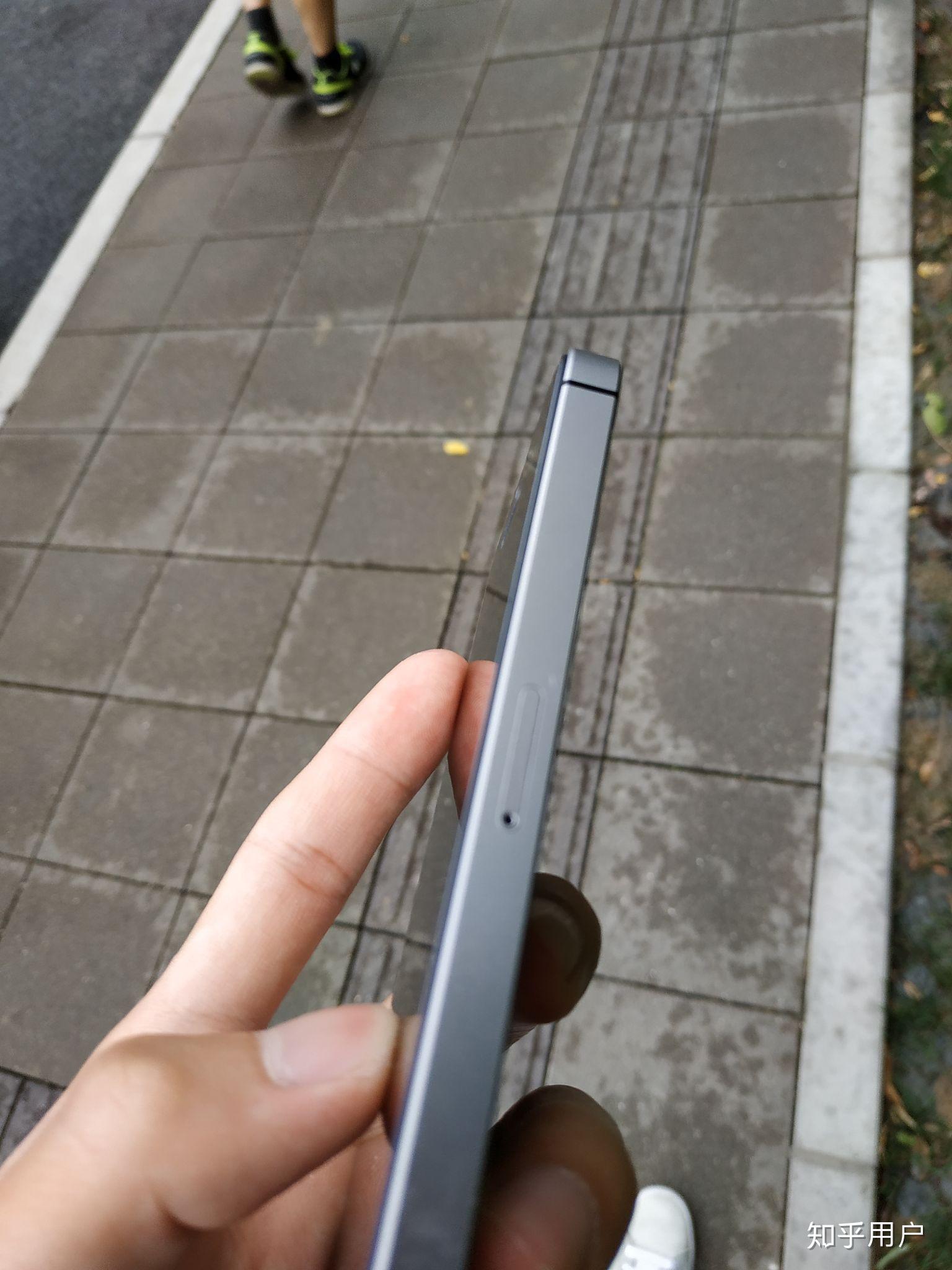 小白有品的手机怎么样,是翻新机吗?