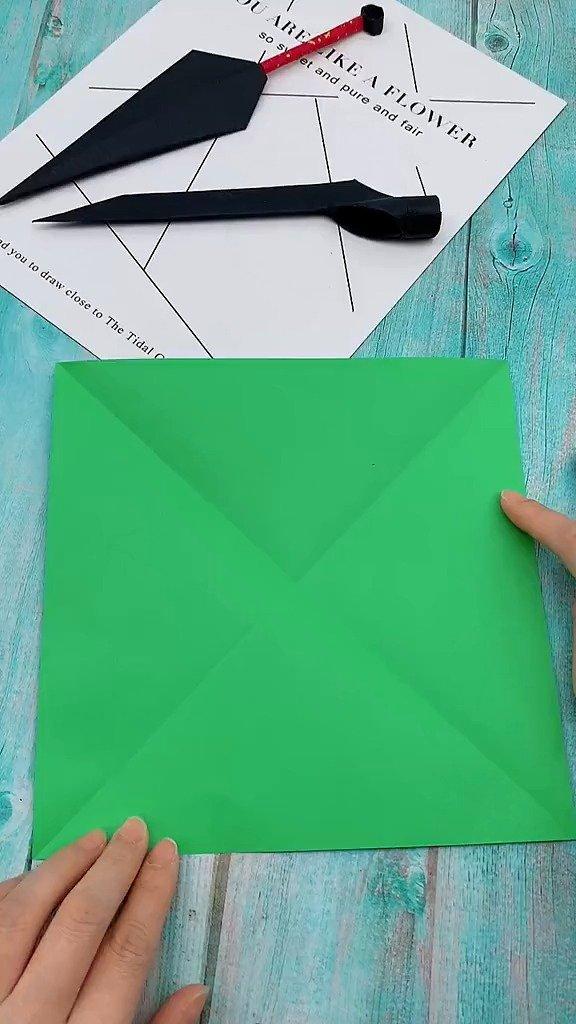 折纸做的金钢爪好玩还不伤人