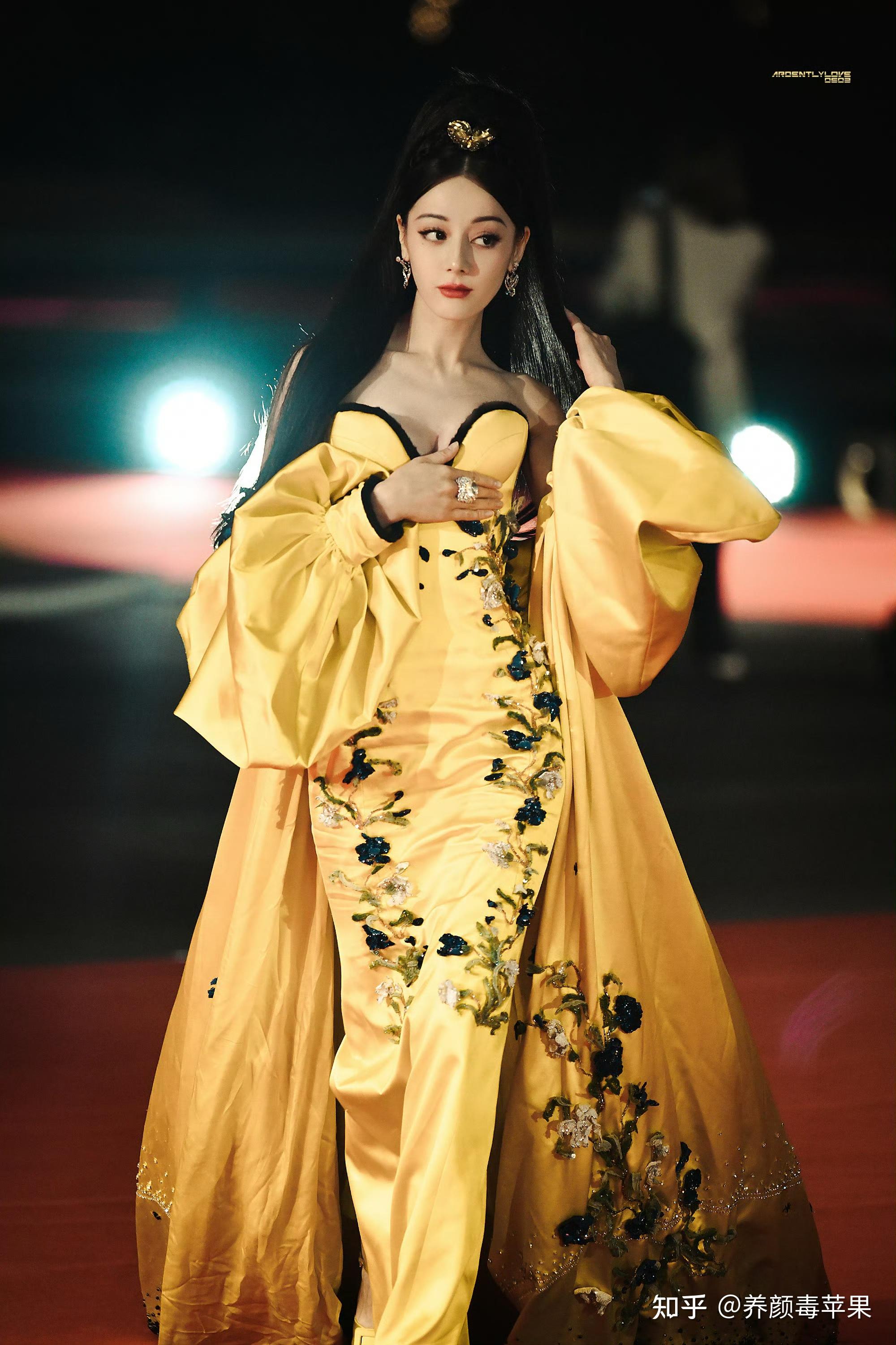 怎么评价迪丽热巴在elle风尚的新造型? - 知乎