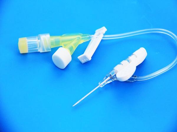 仁济医院儿科挂水只能用留置针属于强制消费吗