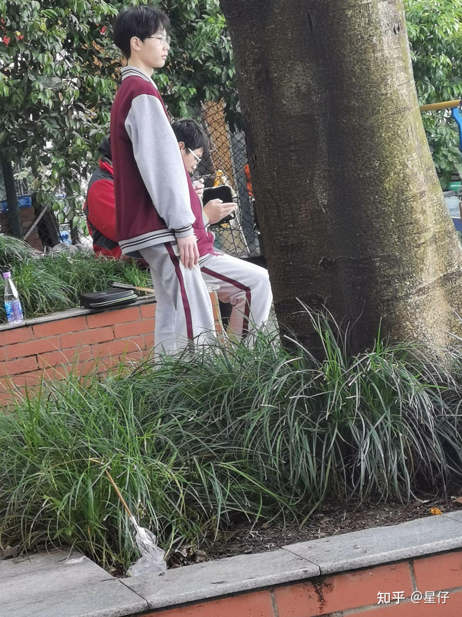 你见过最帅的初中男生长什么样? - 知乎