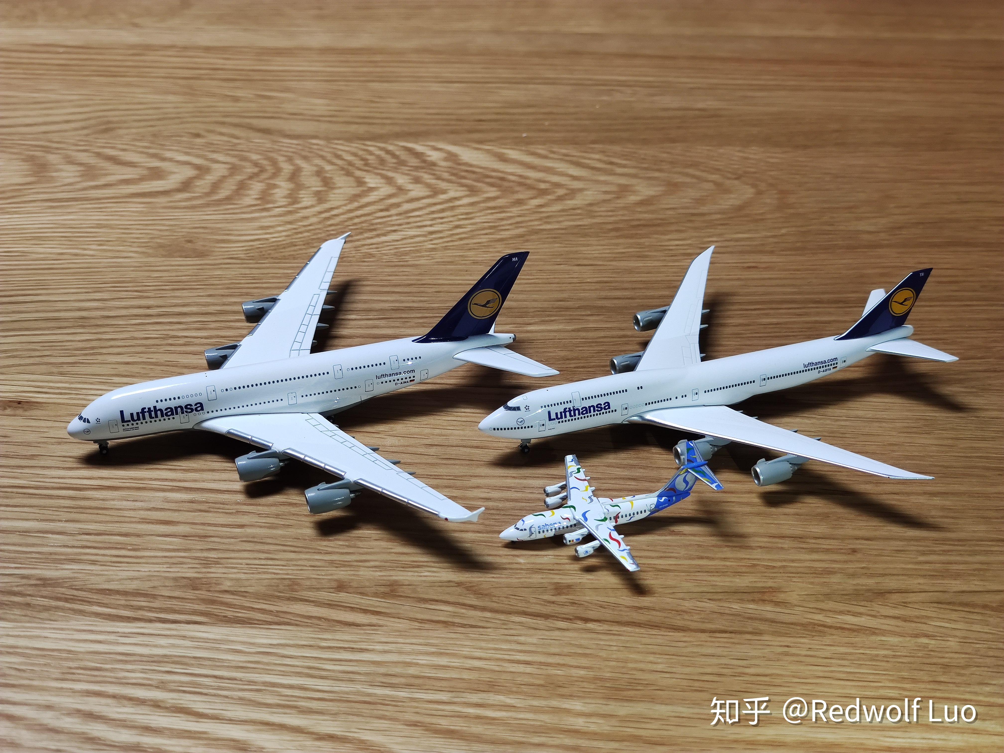 模型世界最小翼吊4发喷气机存疑